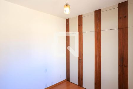 Apartamento para alugar com 160m², 3 quartos e 2 vagas Apartamento para alugar com 160m², 3 quartos e 2 vagasSuíte