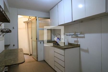 Apartamento para alugar com 160m², 3 quartos e 2 vagas Apartamento para alugar com 160m², 3 quartos e 2 vagasCozinha