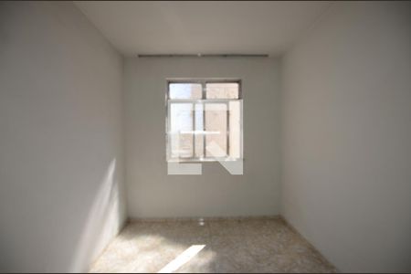 Sala de apartamento para alugar com 2 quartos, 42m² em Irajá, Rio de Janeiro