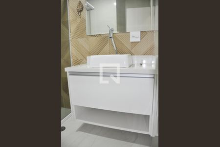 Apartamento à venda com 97m², 3 quartos e 2 vagas Apartamento à venda com 97m², 3 quartos e 2 vagasBanheiro