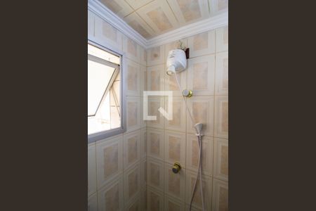 Detalhe do Banheiro de apartamento para alugar com 2 quartos, 74m² em Vila Camargos, Guarulhos