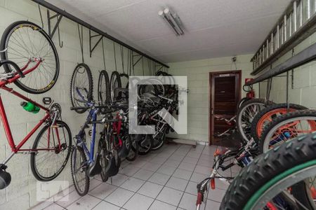 Área comum - Bicicletário de apartamento para alugar com 2 quartos, 74m² em Vila Camargos, Guarulhos