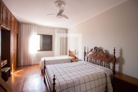 Casa à venda com 499m², 4 quartos e 6 vagasSuíte