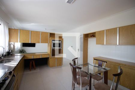 Casa à venda com 499m², 4 quartos e 6 vagasCozinha