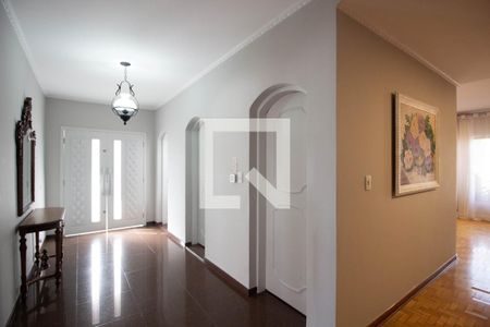 Casa à venda com 499m², 4 quartos e 6 vagasSala