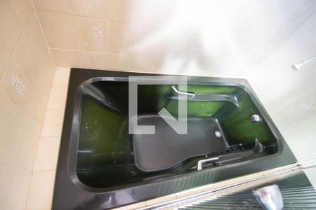 Casa à venda com 499m², 4 quartos e 6 vagasBanheiro da Suíte