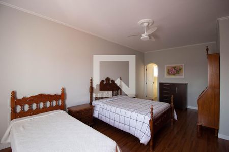 Casa à venda com 499m², 4 quartos e 6 vagasSuíte