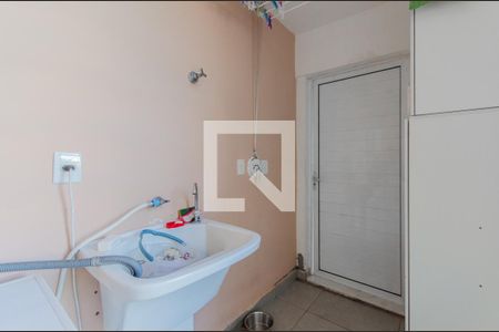 Casa à venda com 300m², 5 quartos e 1 vagaÁrea de Serviço