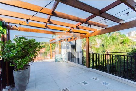 Casa à venda com 300m², 5 quartos e 1 vagaTerraço