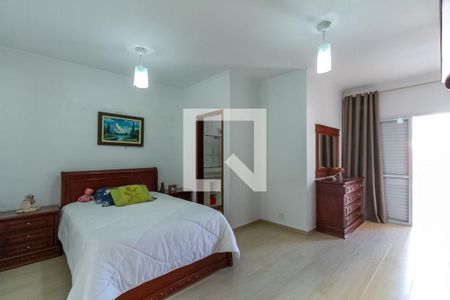 Casa à venda com 190m², 4 quartos e 4 vagasSuíte 1