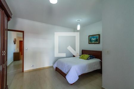 Casa à venda com 190m², 4 quartos e 4 vagasSuíte 1