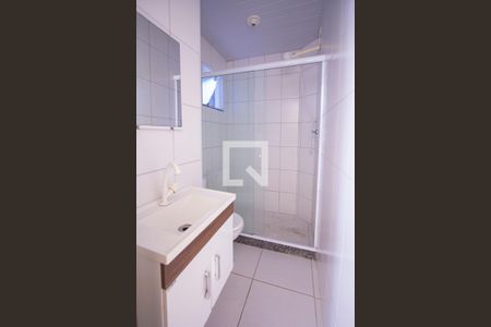 Banheiro de kitnet/studio para alugar com 1 quarto, 28m² em Matapaca, Niterói