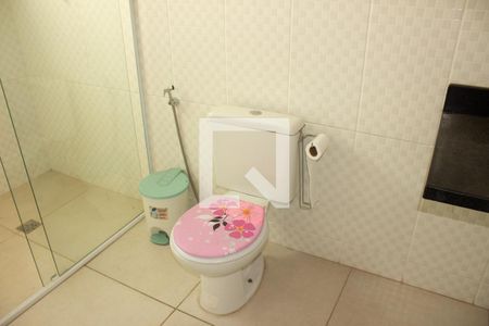 Casa à venda com 200m², 1 quarto e 2 vagasBanheiro 3