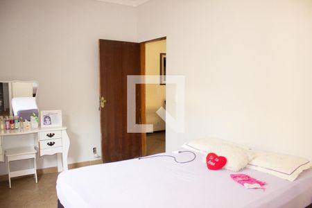 Casa à venda com 200m², 1 quarto e 2 vagasQuarto 2