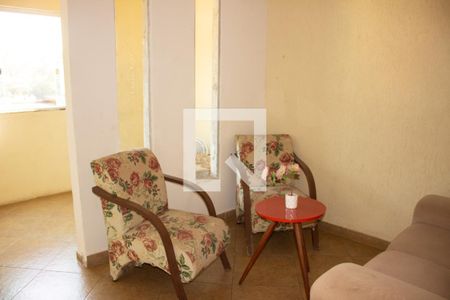 Sala de casa à venda com 1 quarto, 200m² em Colonial, Contagem