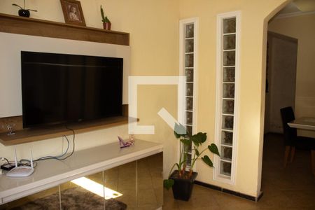 Sala de casa à venda com 1 quarto, 200m² em Colonial, Contagem