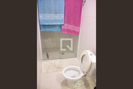 Casa à venda com 200m², 1 quarto e 2 vagasBanheiro 