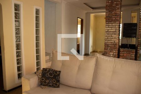 Sala de casa à venda com 1 quarto, 200m² em Colonial, Contagem