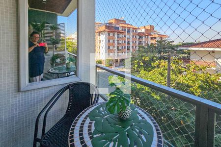 Varanda  de apartamento para alugar com 3 quartos, 90m² em Jardim Belmar, Guarujá