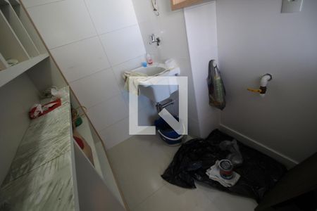 Apartamento para alugar com 74m², 2 quartos e 1 vagaÁrea de Serviço