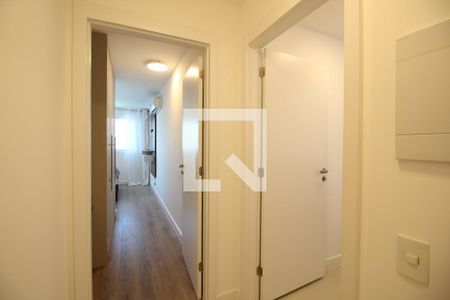 Hall de Entrada de apartamento para alugar com 2 quartos, 74m² em Barra da Tijuca, Rio de Janeiro