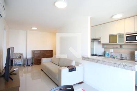 Sala de apartamento para alugar com 2 quartos, 74m² em Barra da Tijuca, Rio de Janeiro