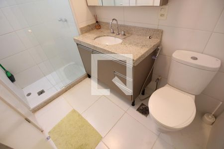 Apartamento para alugar com 74m², 2 quartos e 1 vagaBanheiro da Suíte 1