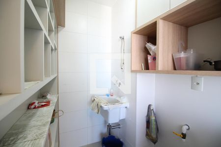 Apartamento para alugar com 74m², 2 quartos e 1 vagaÁrea de Serviço