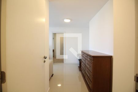 Sala de apartamento para alugar com 2 quartos, 74m² em Barra da Tijuca, Rio de Janeiro