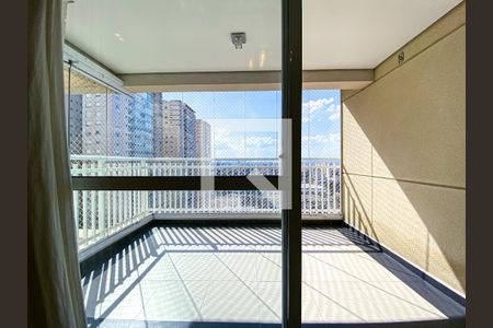 Apartamento para alugar com 3 quartos, 104m² em Jardim Olympia, São Paulo
