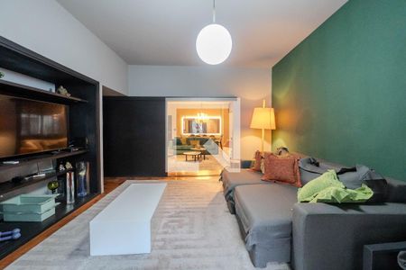 Sala de apartamento à venda com 2 quartos, 130m² em Bela Vista, São Paulo