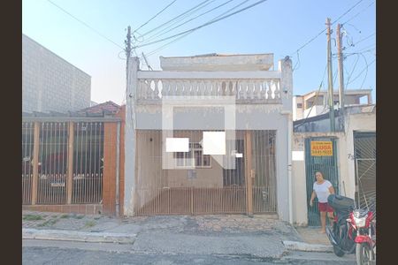 Casa à venda com 150m², 3 quartos e 2 vagasFachada