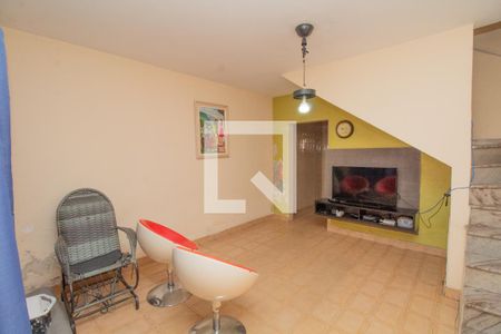 Sala de casa à venda com 3 quartos, 150m² em Vila Ivone, São Paulo