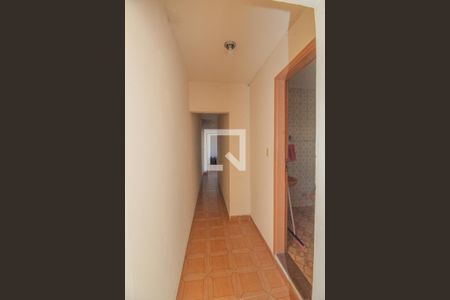 Casa à venda com 150m², 3 quartos e 2 vagasCorredor