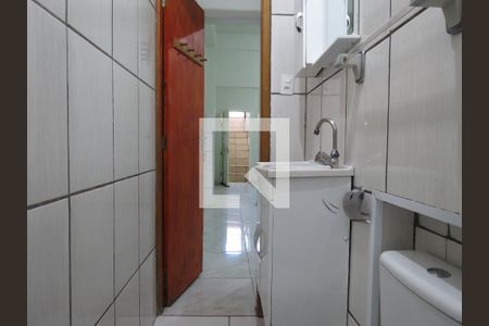 Banheiro de casa para alugar com 1 quarto, 72m² em Jaraguá, São Paulo