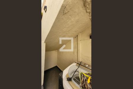 Casa à venda com 170m², 5 quartos e 2 vagas Casa à venda com 170m², 5 quartos e 2 vagasÁrea de Serviço