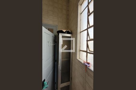 Casa à venda com 170m², 5 quartos e 2 vagas Casa à venda com 170m², 5 quartos e 2 vagasBanheiro