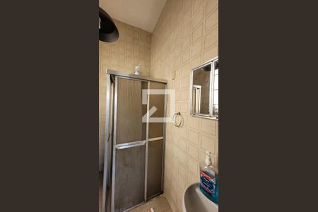 Casa à venda com 170m², 5 quartos e 2 vagas Casa à venda com 170m², 5 quartos e 2 vagasBanheiro