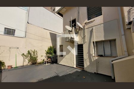 Casa à venda com 170m², 5 quartos e 2 vagas Casa à venda com 170m², 5 quartos e 2 vagasQuintal