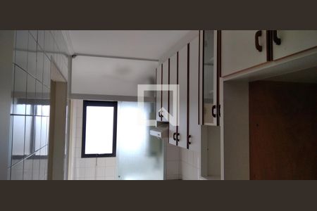 Apartamento à venda com 71m², 3 quartos e 2 vagasCozinha - Armários