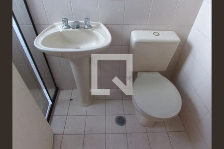 Apartamento à venda com 71m², 3 quartos e 2 vagasBanheiro