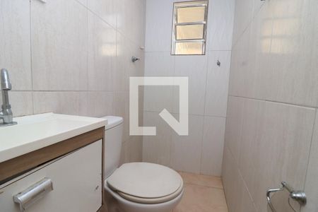 Banheiro de casa para alugar com 0 quarto, 40m² em Vila Esperança, São Paulo