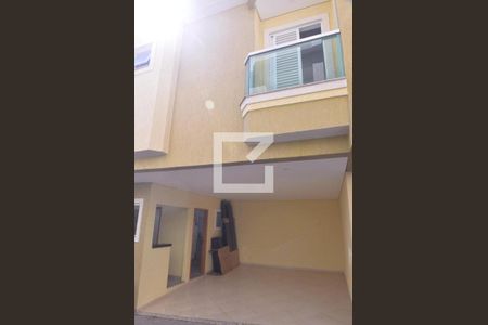 Casa para alugar com 80m², 2 quartos e 2 vagasFachada