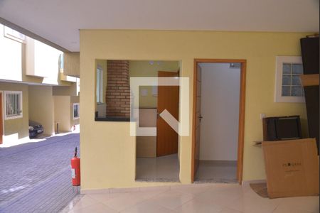Casa para alugar com 80m², 2 quartos e 2 vagasVaranda 