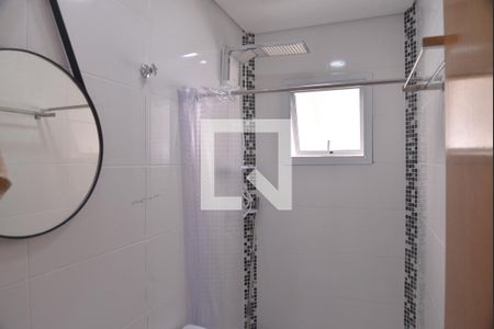 Casa para alugar com 80m², 2 quartos e 2 vagasBanheiro 
