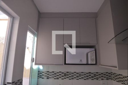 Casa para alugar com 80m², 2 quartos e 2 vagasCozinha 