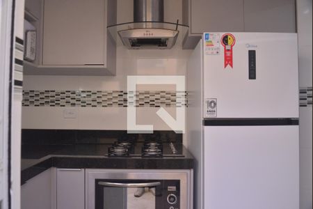 Casa para alugar com 80m², 2 quartos e 2 vagasCozinha 