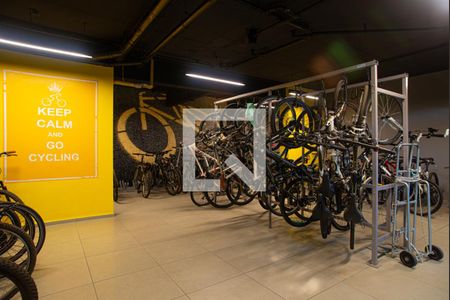 Studio para alugar com 40m², 1 quarto e 1 vaga Studio para alugar com 40m², 1 quarto e 1 vagaÁrea comum - Bicicletário