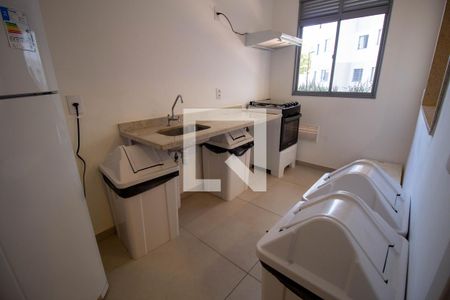 Apartamento à venda com 30m², 1 quarto e sem vaga Apartamento à venda com 30m², 1 quarto e sem vagaÁrea Comum - Salão de Festas - Copa