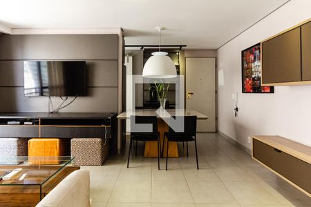 Sala de apartamento à venda com 2 quartos, 74m² em Vila Olímpia, São Paulo